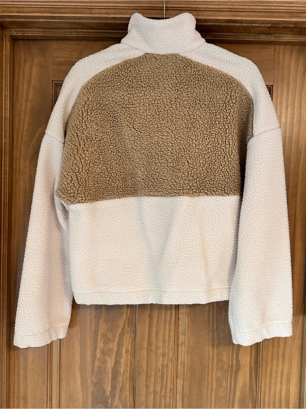 Columbia Cream and Tan Sherpa Fleece Pullover - Picture 2 of 3